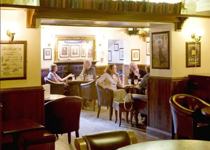 The Lansdowne Szálloda 3*